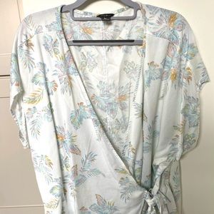 Eddie Bauer wrap Blouse Sz XL